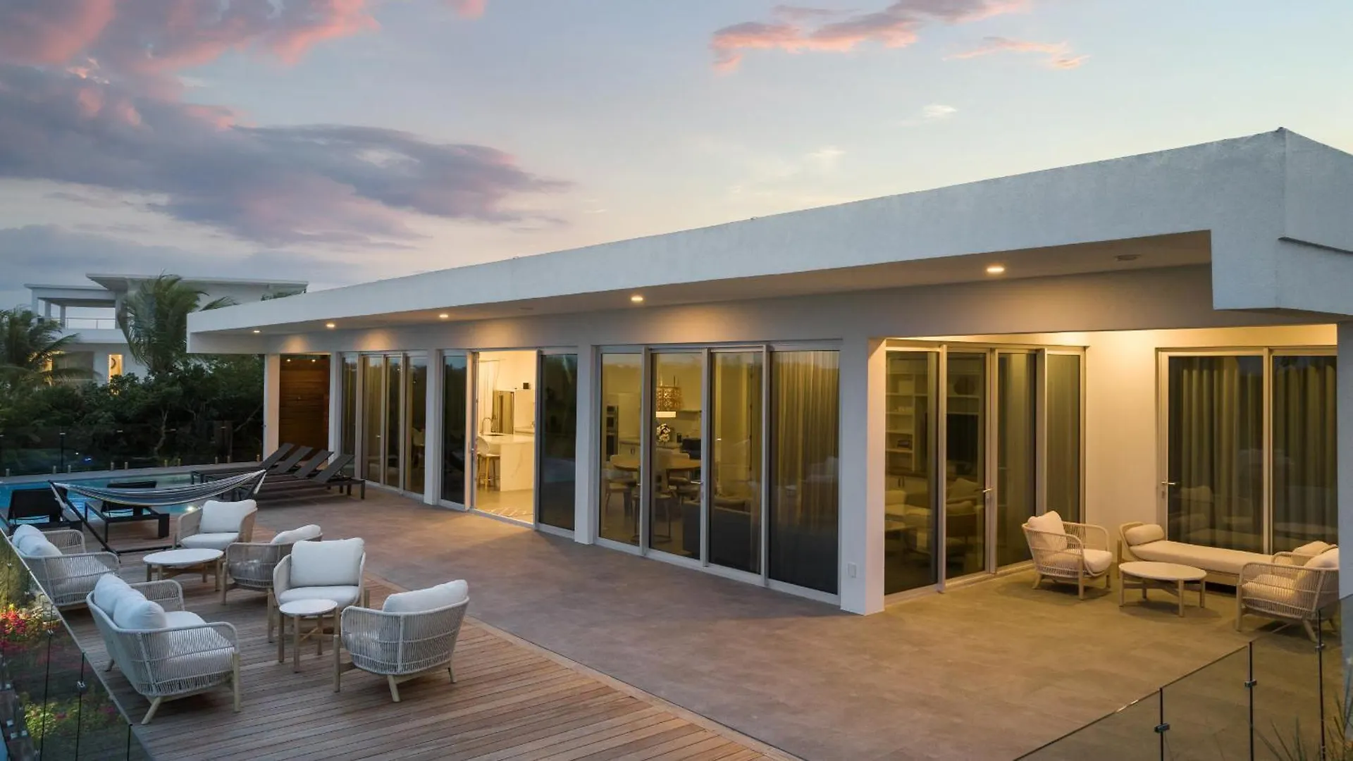 #5 Karaya Blue Villa Long Bay